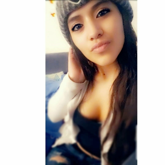 Meet your Posher, Karina - Picture 4 of 4